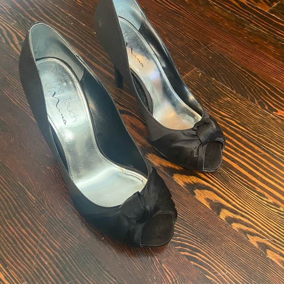 Nina Satin Knot Heels - Picture 2 of 7